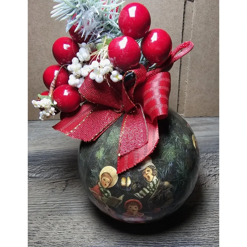 2 VTG Tomorrow Today 1987 Decoupage Ornaments Simpich & Christmas Carolers